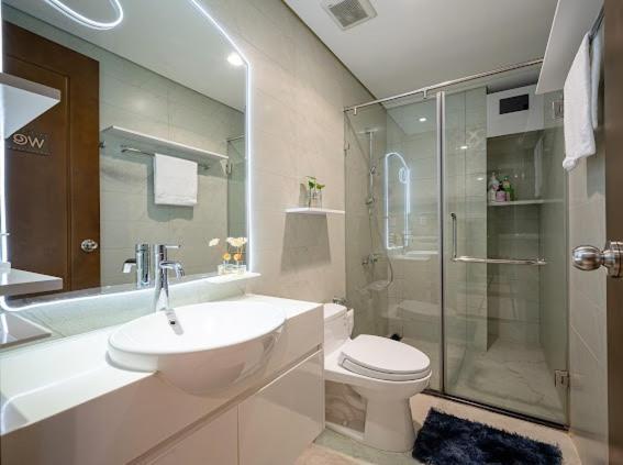 Enay Apartment - Vinhomes Central Park - Landmark 호치민 외부 사진